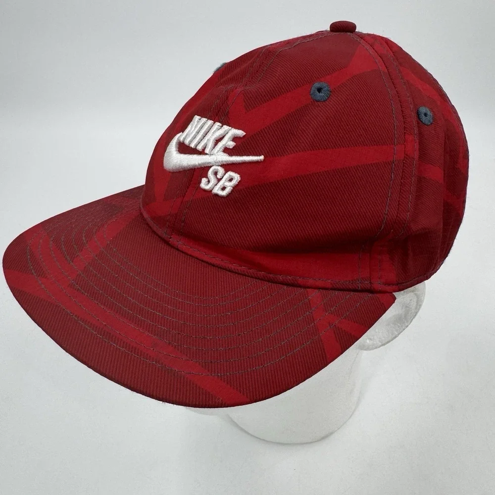 Nike SB Adjustable SNAPBACK Hat RED & WHITE RIPSTOP MATERIAL Youth‎ Skating